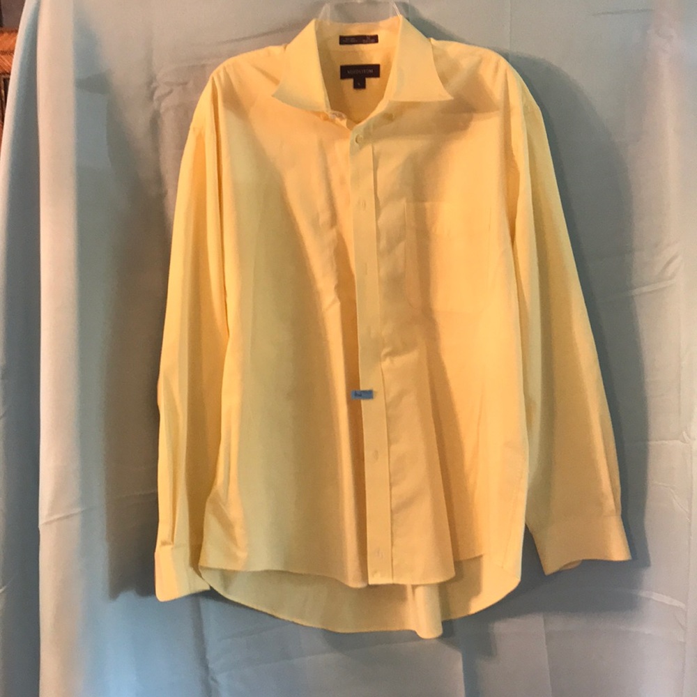 Men’s XL Yellow Long Sleeve Dress shirt
